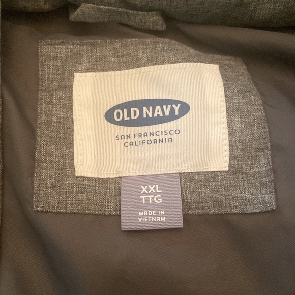 Men’s Grey XXL Old Navy Vest - Picture 4 of 5